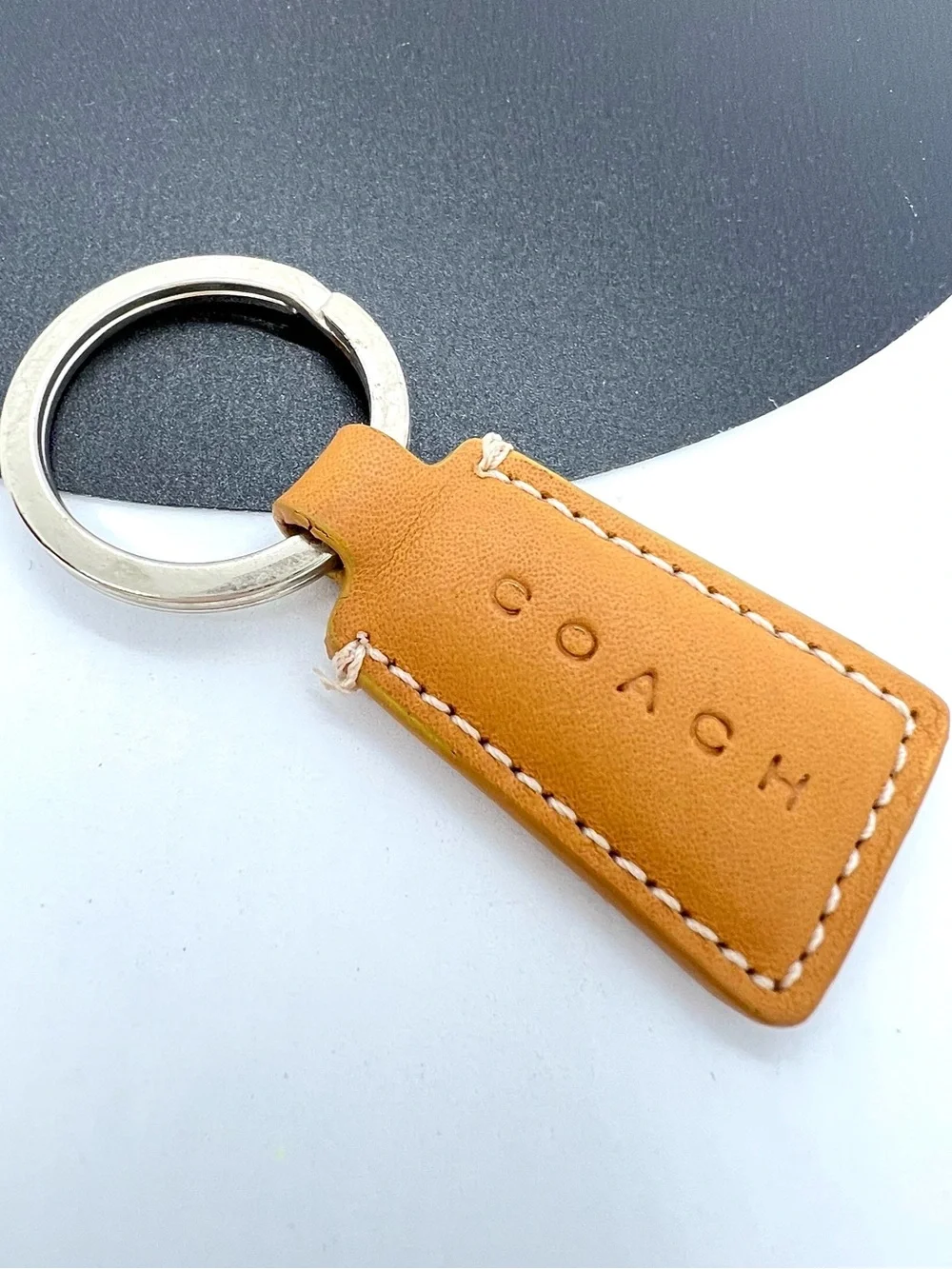 Coach Leather Key Fob Keychain Tan Brown Silver Tone Hangtag Made in China